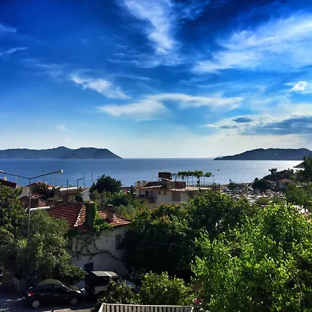 The Townhouse Apartment *