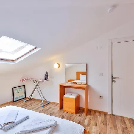Apartament The Townhouse *