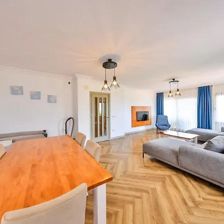 The Townhouse Apartament *